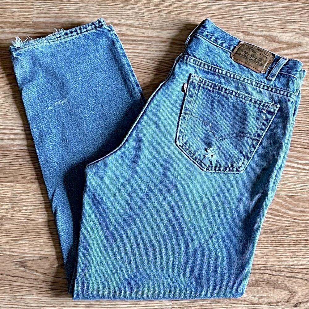 VINTAGE Levi’s 540 Brown Tab Relaxed Fit Jeans.